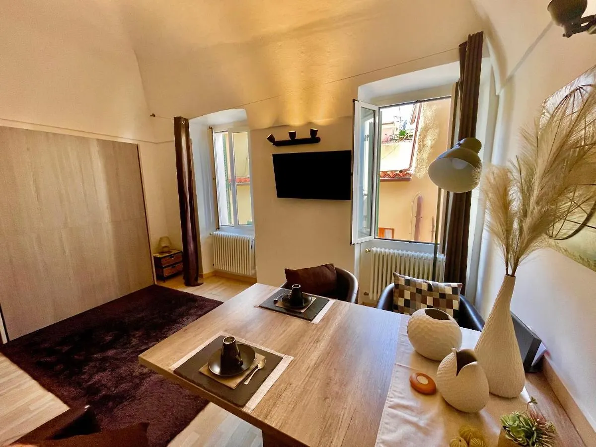 Vialunga Apartment In The Old Town Bordighera